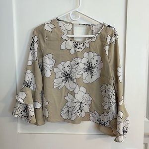 VICI floral top